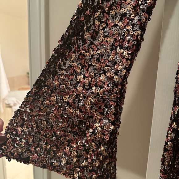 NWT CAMILA COELHO Revolve Sequin Yarah Romper Metallic Size XS - Picture 4 of 8